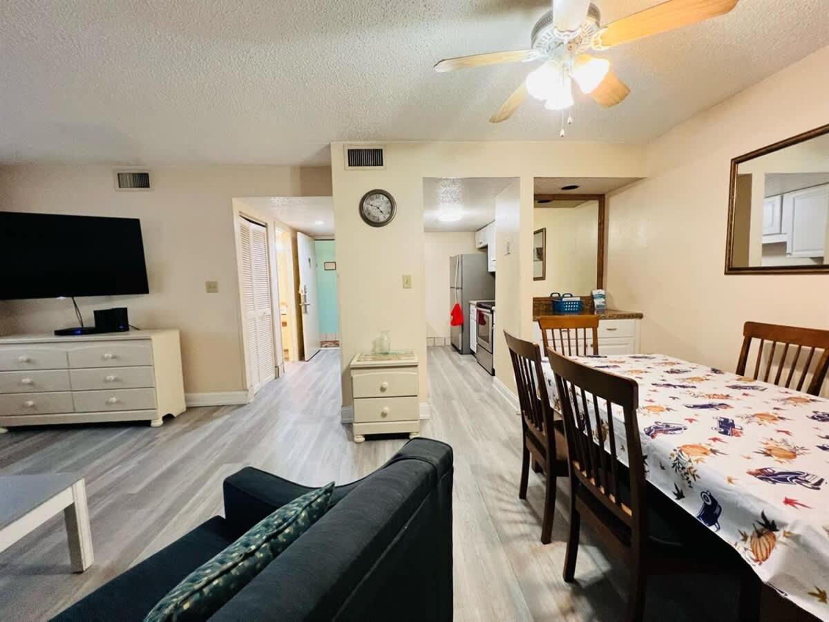 *A Family Retreat*Pool*Steps To The Beach*Approved Dogs*D18-9 Myrtle Beach Exterior photo