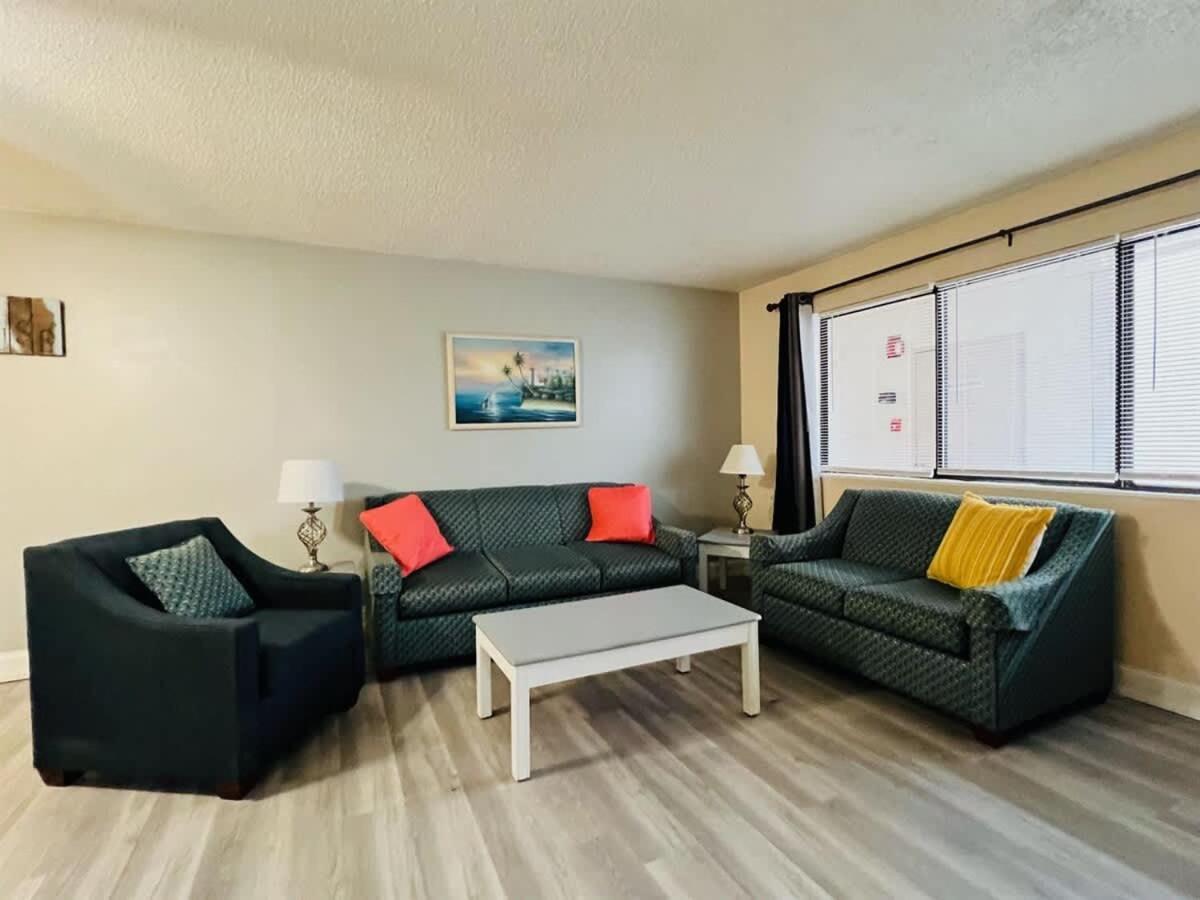 *A Family Retreat*Pool*Steps To The Beach*Approved Dogs*D18-9 Myrtle Beach Exterior photo